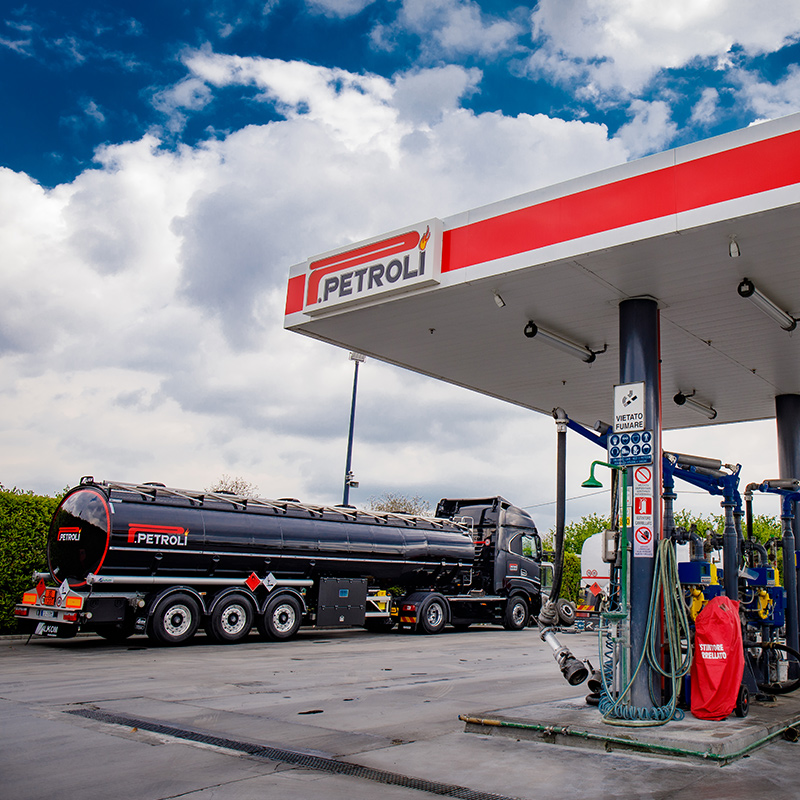 Trasporto e distribuzione carburanti e lubrificanti | P.Petroli